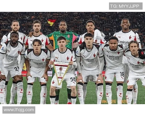 尤文图斯主场不敌那不勒斯，卫冕之路再现坎坷挑战